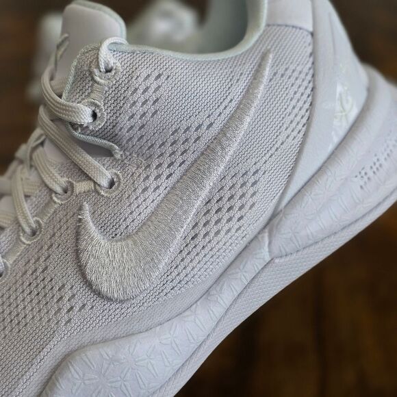 Nike Kobe 8 Protro Low 'Halo' Triple White FN0266-100 Basketball Shoes Women's 5 - Picture 11 of 16